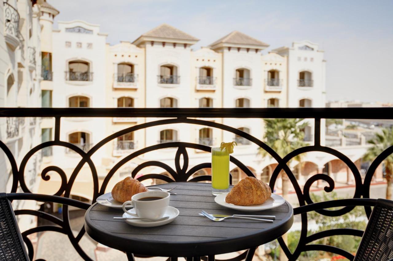 Crowne Plaza Riyadh Al Waha By Ihg Exterior photo